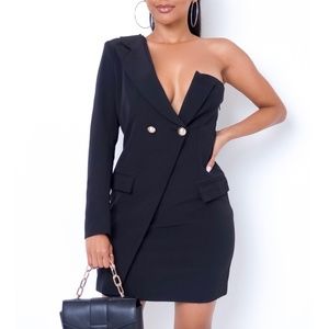 83 - ONE SLEEVE MINI BLACK DRESS